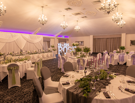 Wedding at the Holiday Inn Corby Manor Suite 