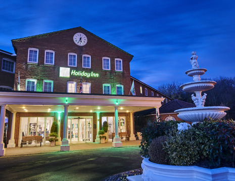 Holiday Inn Corby entrance 